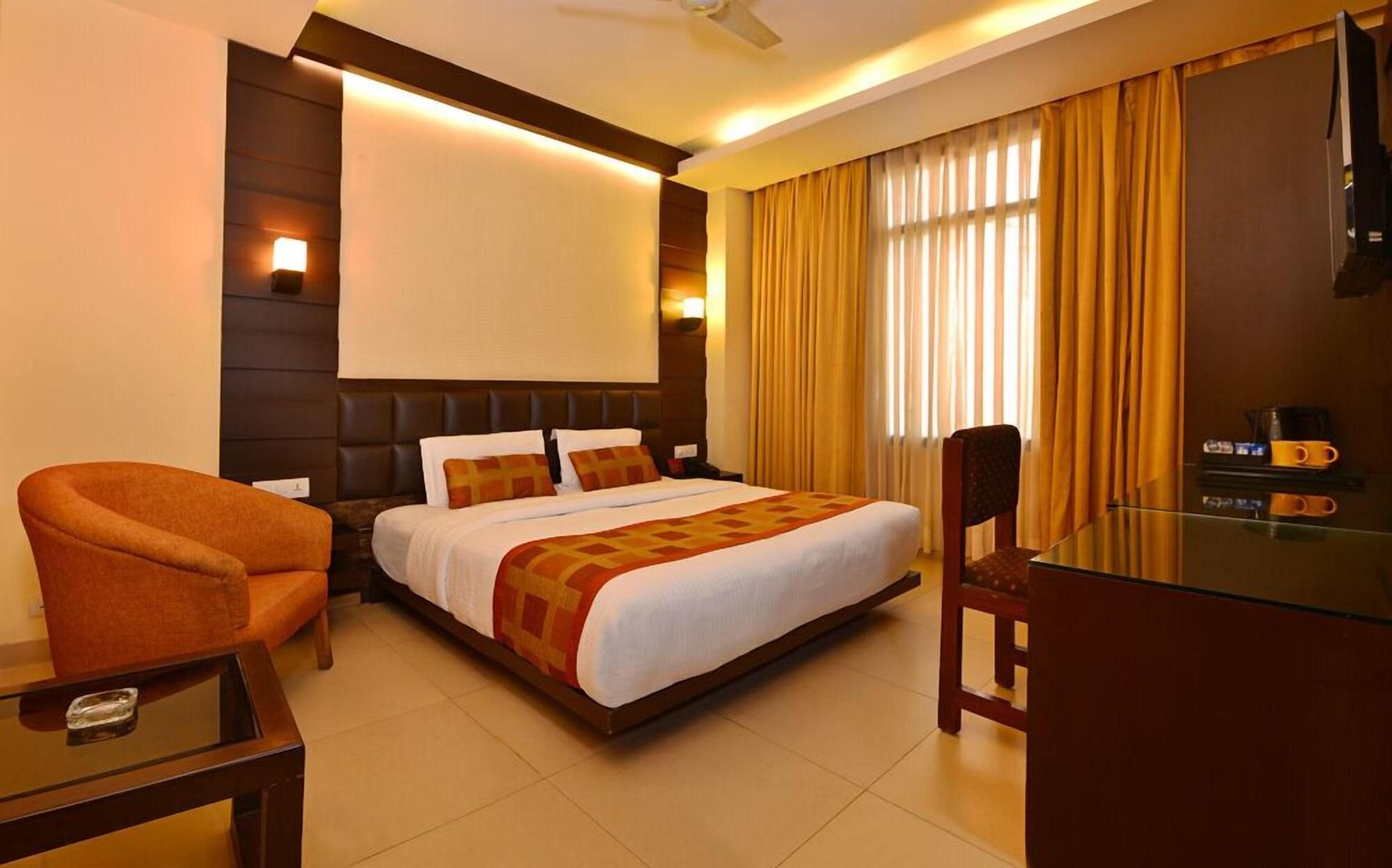 Hotel O Metro Height'S Near Nangloi Railway Metro Station Delhi  Bagian luar foto