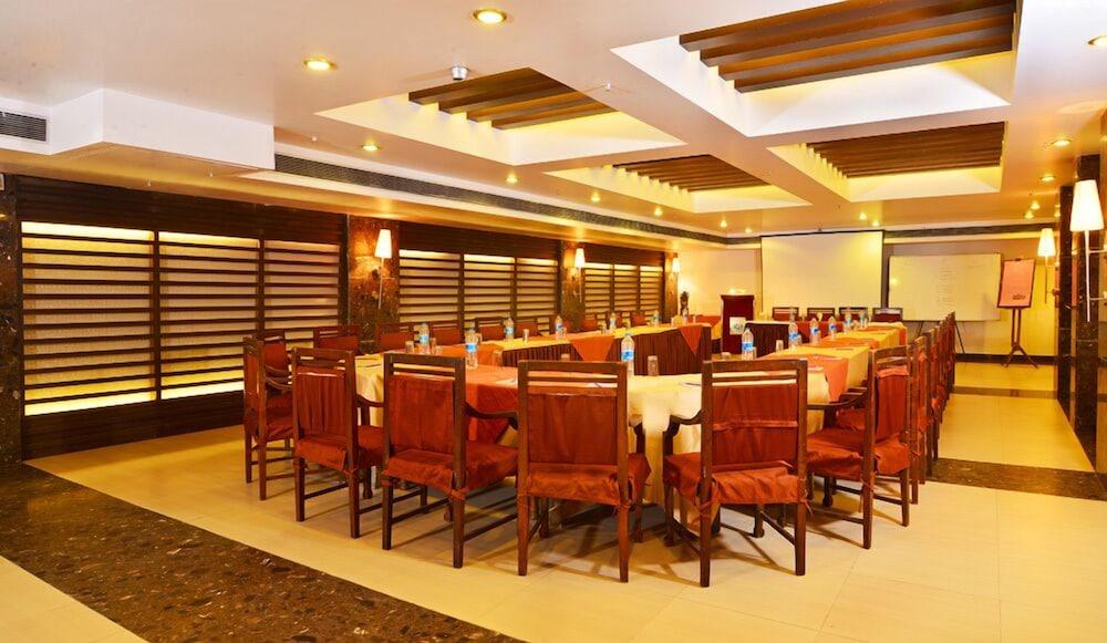 Hotel O Metro Height'S Near Nangloi Railway Metro Station Delhi  Bagian luar foto