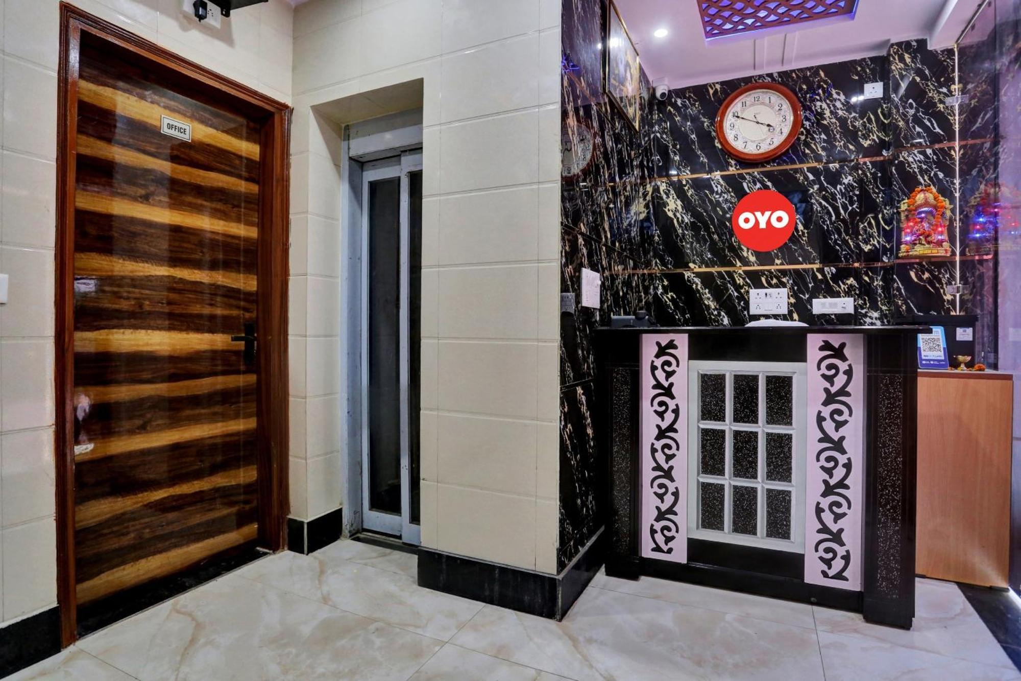 Hotel O Metro Height'S Near Nangloi Railway Metro Station Delhi  Bagian luar foto